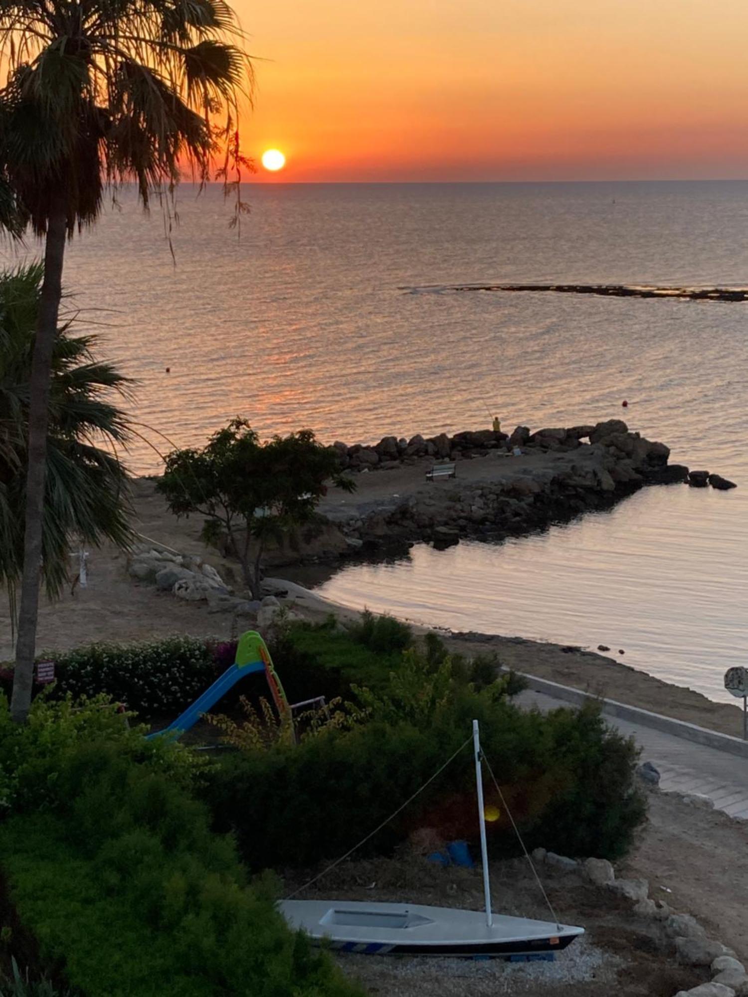 Trident Beach Apartment Protaras Eksteriør billede